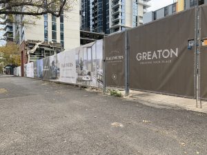 BANNERS_Mesh Banners-06